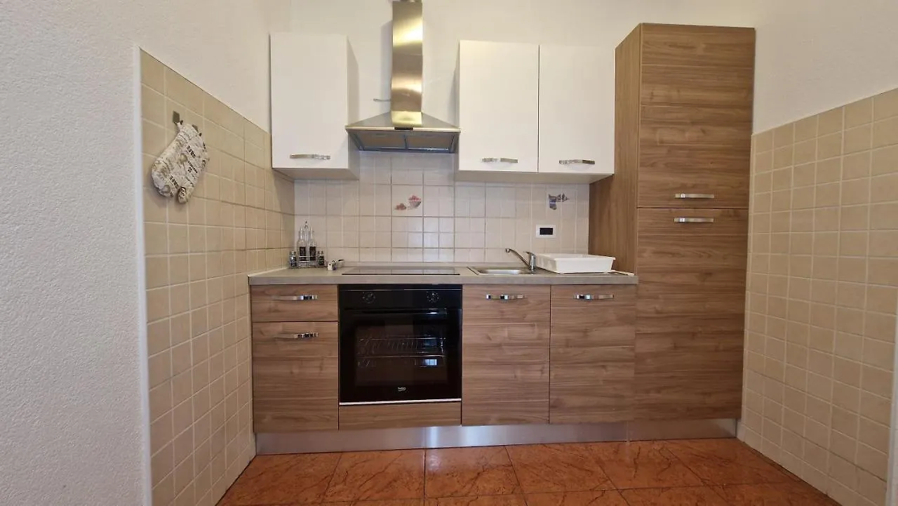 Apartments In Rijeka, Free Parking And Large Terrace, 15Min Drive From The Beach
