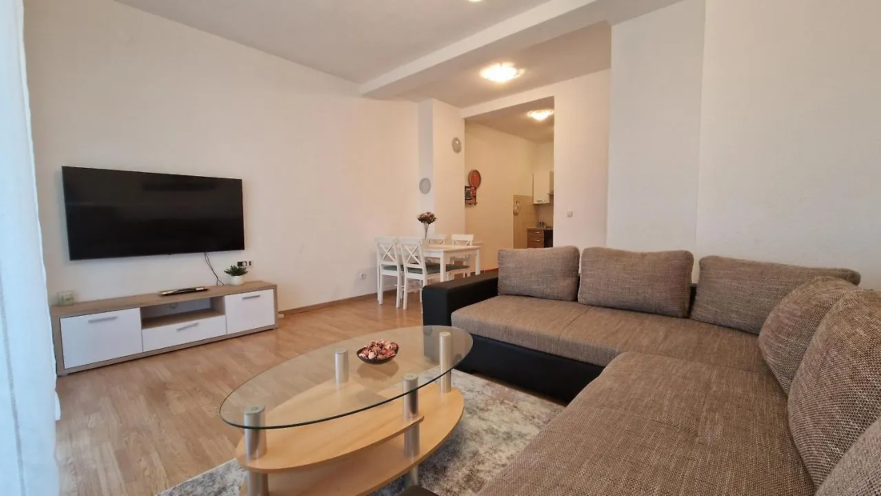 Apartments In Rijeka, Free Parking And Large Terrace, 15Min Drive From The Beach