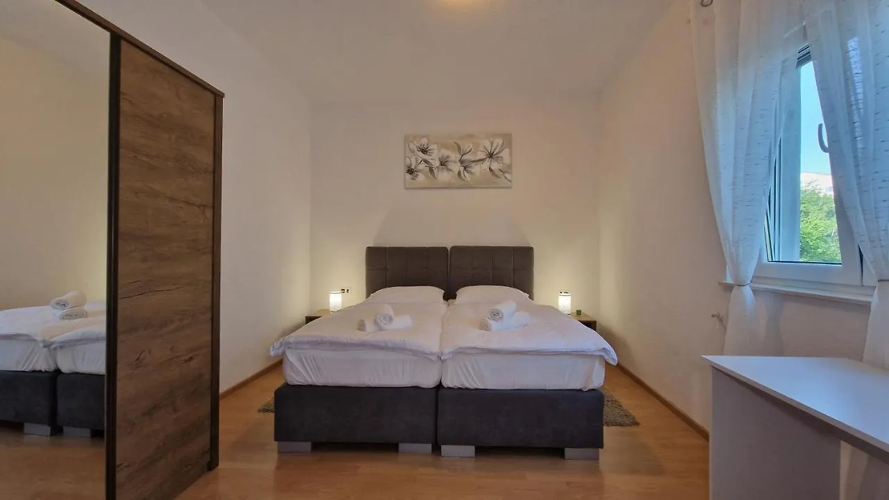 Apartments In Rijeka, Free Parking And Large Terrace, 15Min Drive From The Beach Rijeka