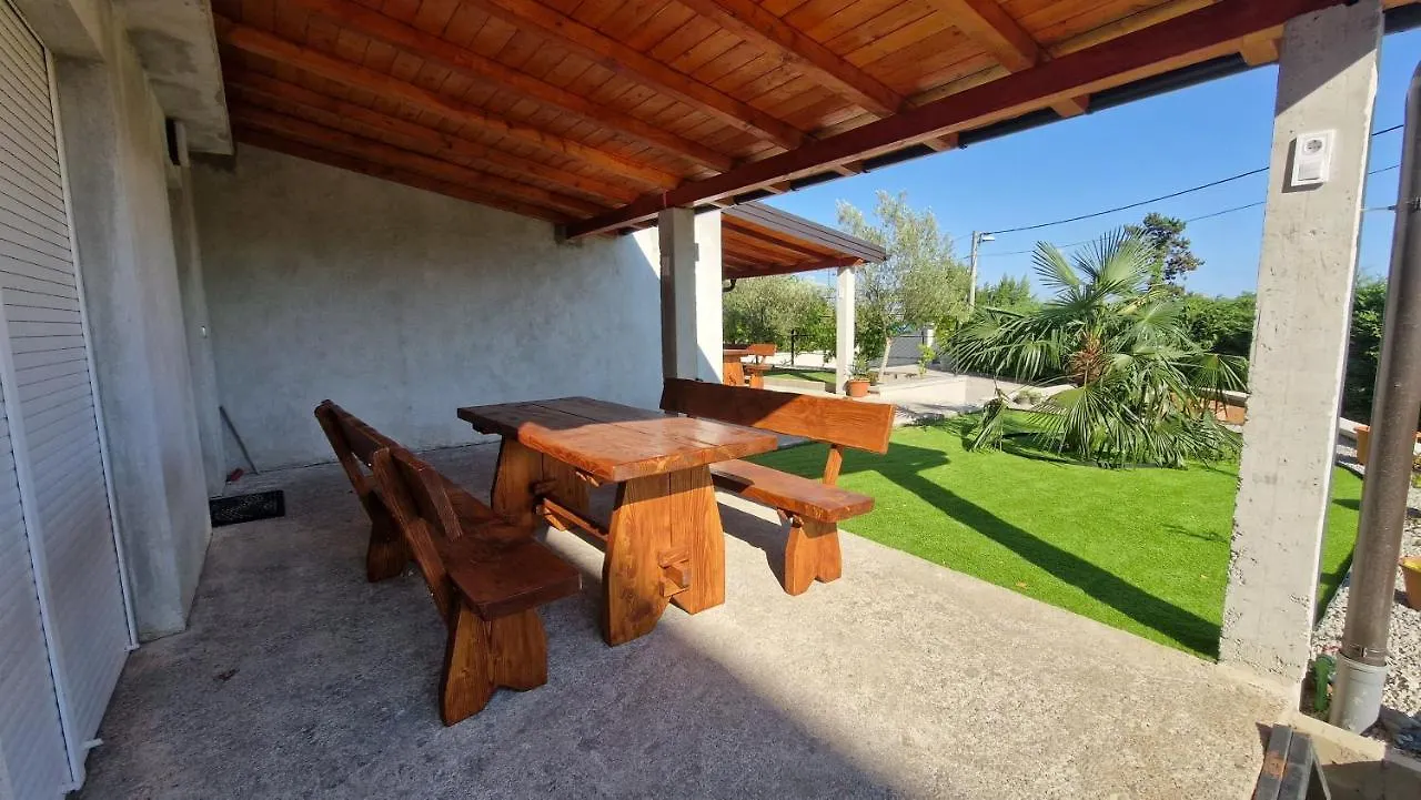 Apartments In Rijeka, Free Parking And Large Terrace, 15Min Drive From The Beach 0*, Rijeka