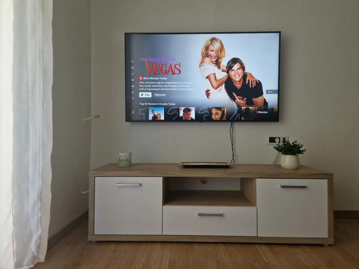 Apartments In Rijeka, Free Parking And Large Terrace, 15Min Drive From The Beach 0*, Rijeka
